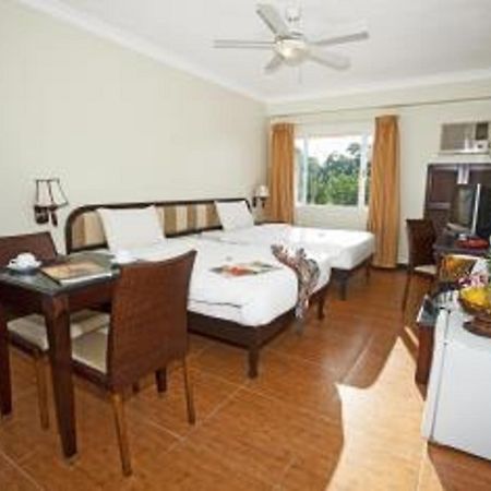 Egi Resort & Hotel Мактан Екстер'єр фото