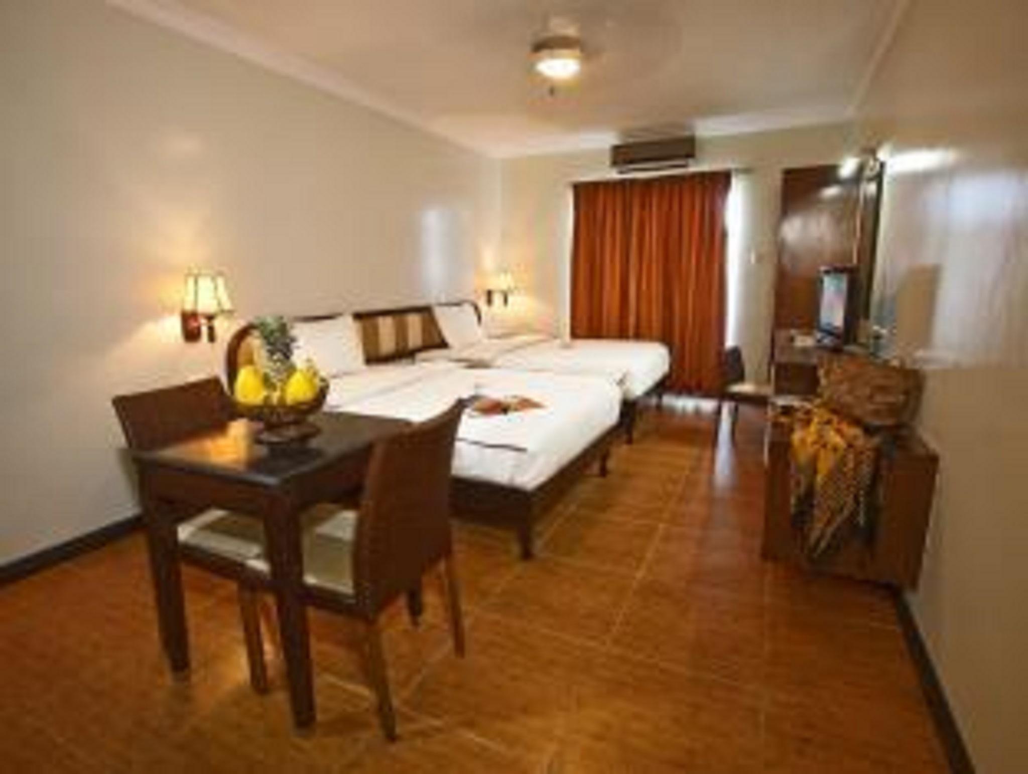 Egi Resort & Hotel Мактан Екстер'єр фото