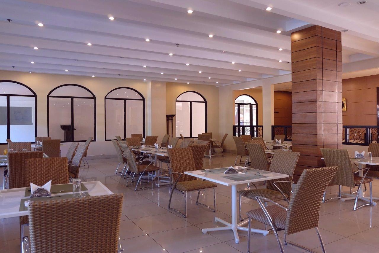 Egi Resort & Hotel Мактан Екстер'єр фото