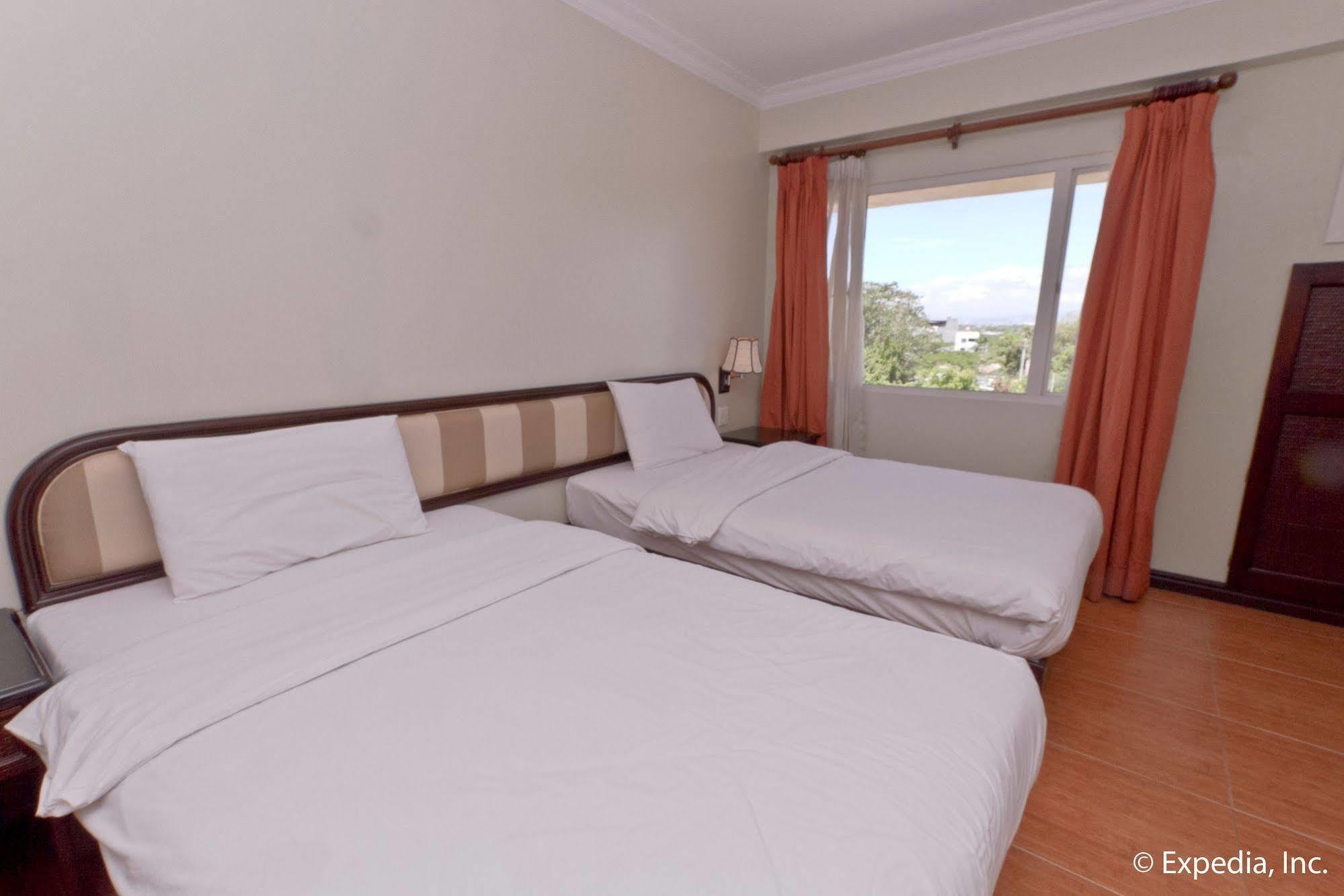 Egi Resort & Hotel Мактан Екстер'єр фото