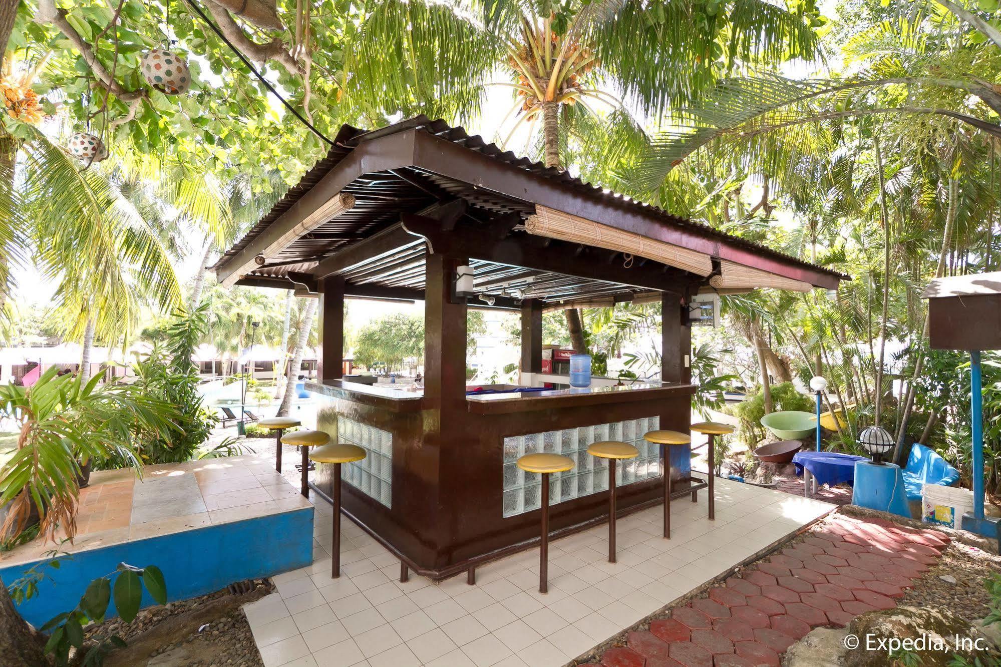 Egi Resort & Hotel Мактан Екстер'єр фото
